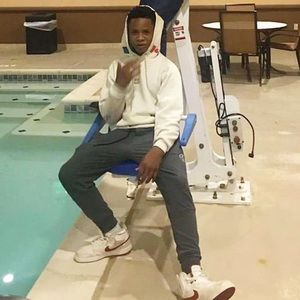 Meet your Posher, Prabhav